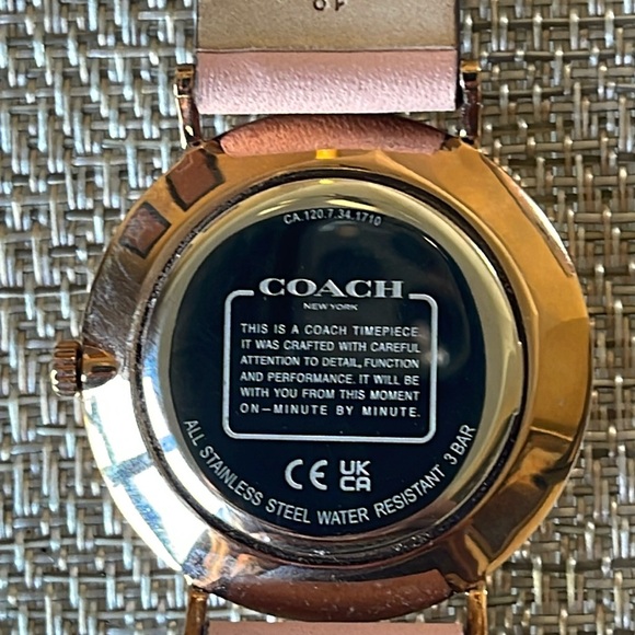 NWT COACH PERRY BLUSH PINK LEATHER STRAP TEA ROSE WATCH - Picture 16 of 17